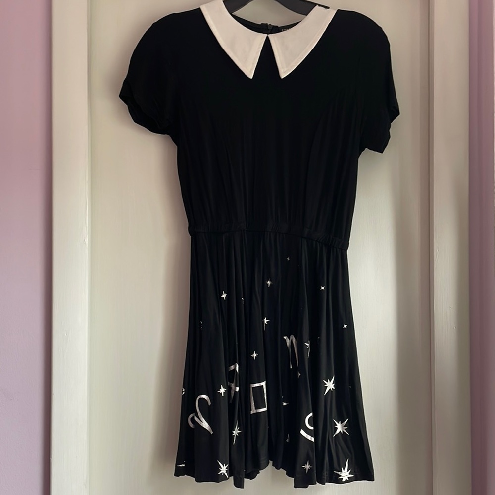 Current Mood Zodiac Dress size S